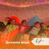 Ребята каникулярной площадки "Нескучные каникулы" продолжают наслаждаться пользой галотерапии в рамках десятидневного курса. 