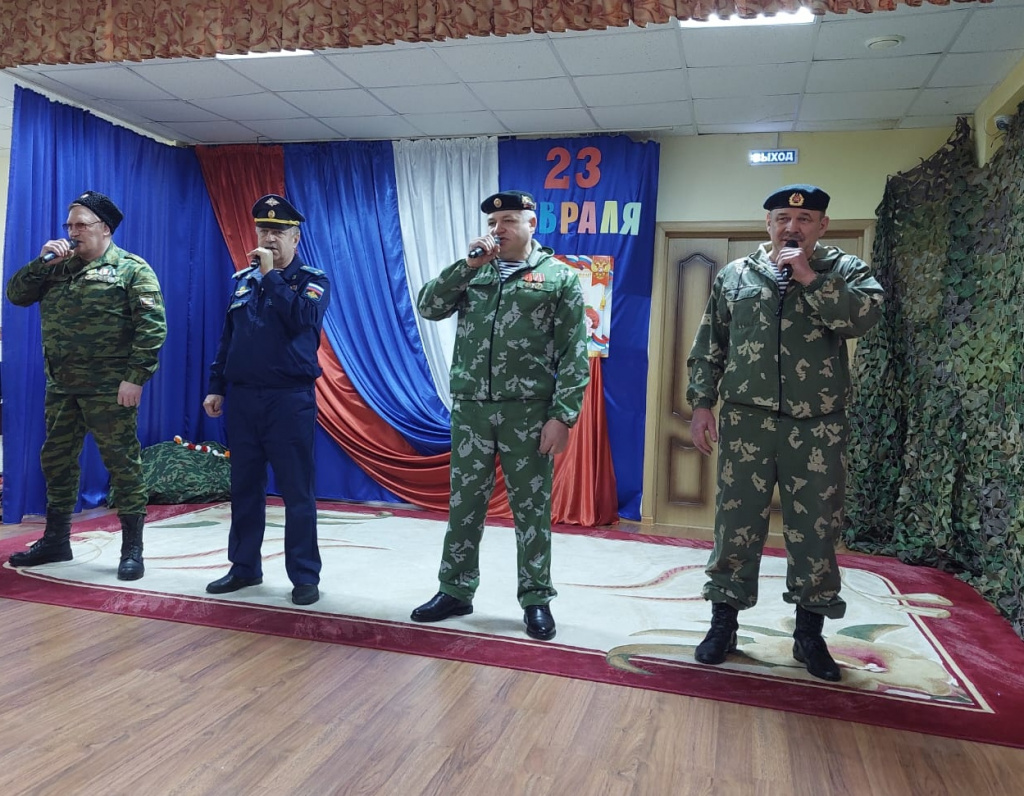 Клуб армейской песни.jpg