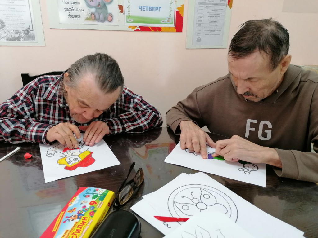 делают картинку.jpg