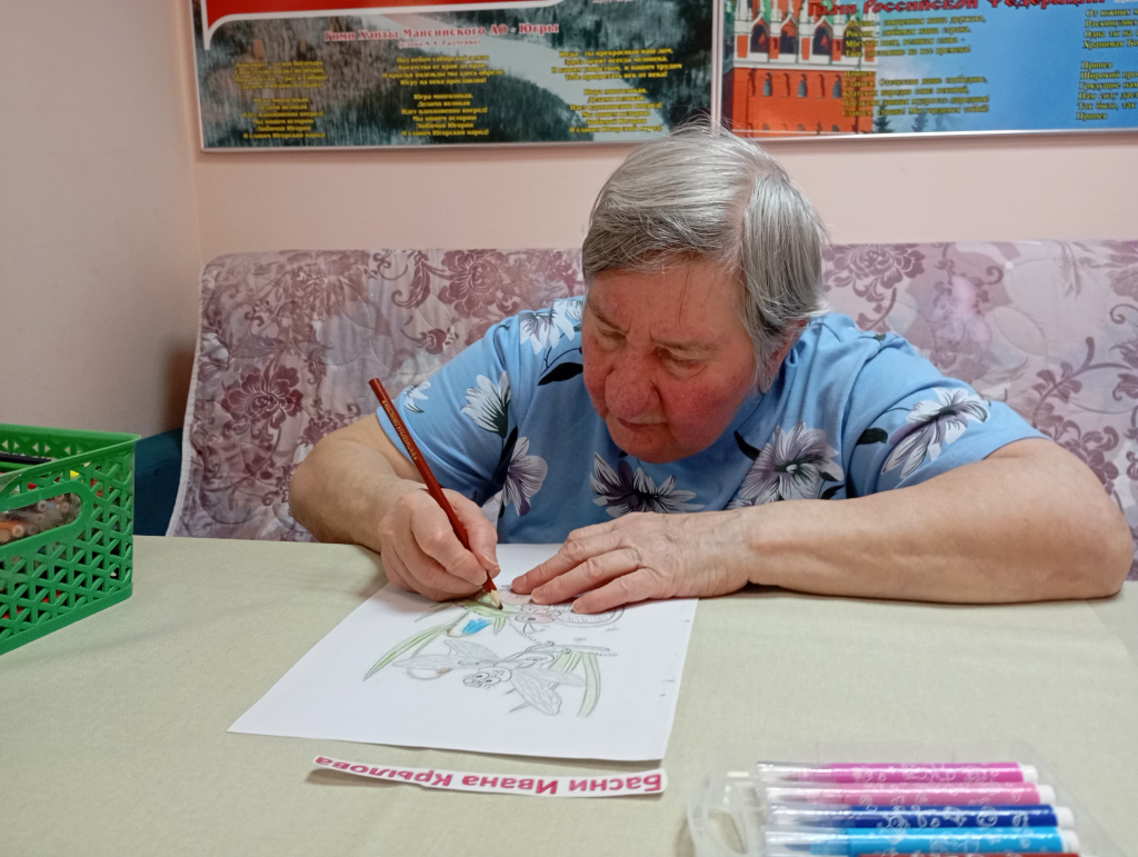 получатель рисует зайчика