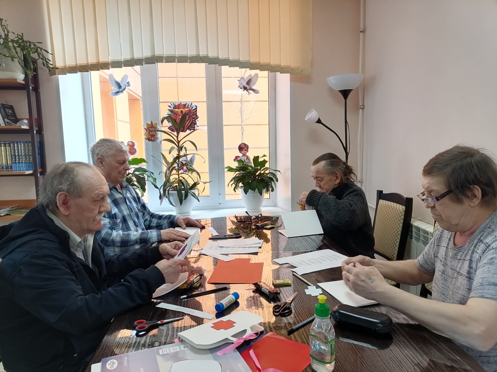 мастер-класс по изготовлению открыток-чемоданчиков.jpg