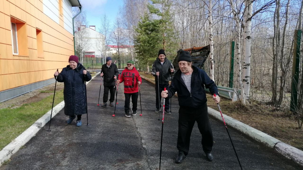 Скандинавская ходьба.jpg