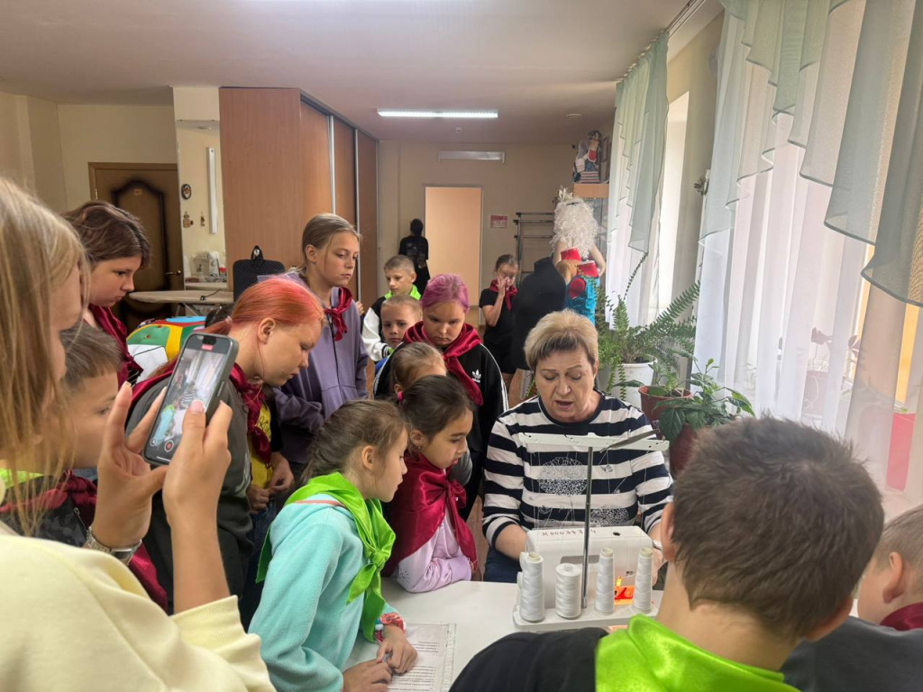 В швейном цеху.jpg