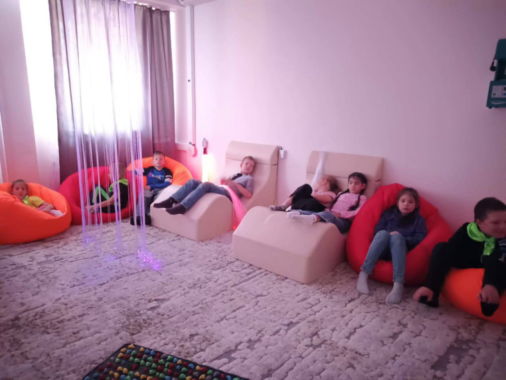 Занятия в сенсорной комнате (3).jpg