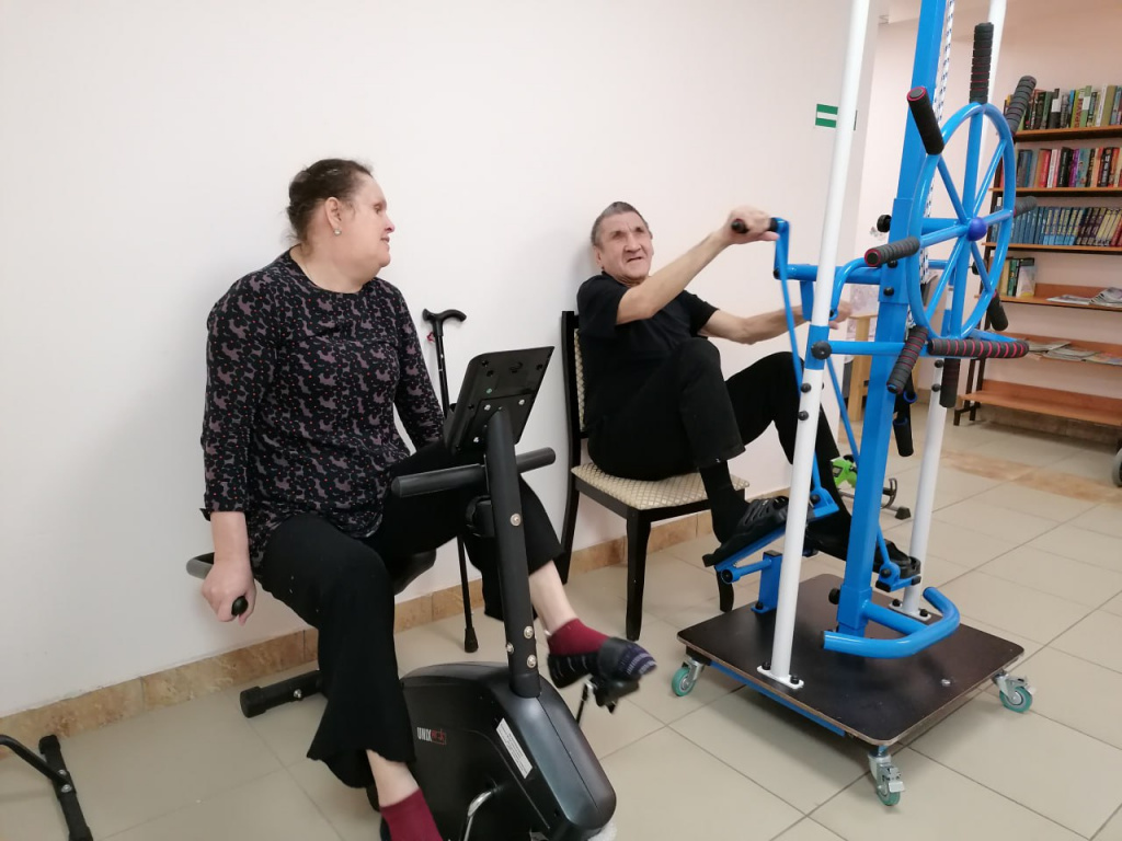 Шаг навстречу здоровью. Занятия на тренажерах (1).jpg