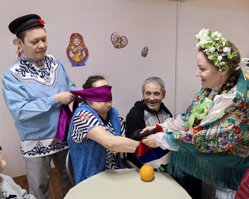 вытягивают из мешка.png
